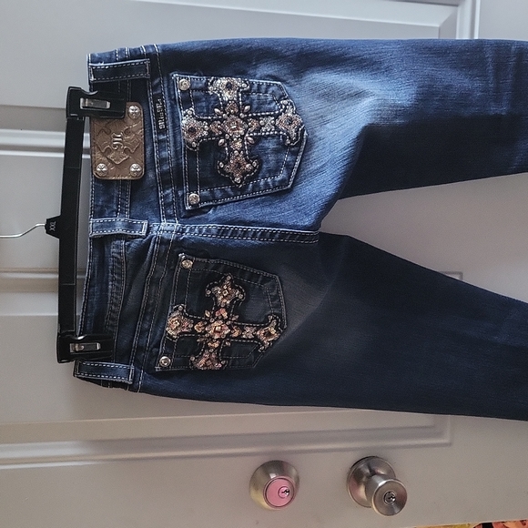 Miss Me style JV589956 Signature Skiinny embellished cross on back pockets 27 - Picture 2 of 4